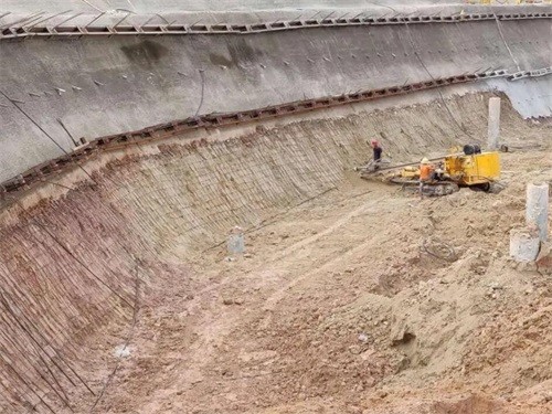 吴堡基坑边坡加固